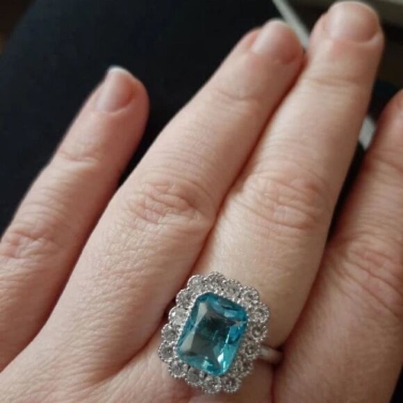 💎A092💎 GORGEOUS STERLING SILVER VINTAGE CZ AQUA BLUE DIAMOND RING - Picture 3 of 9